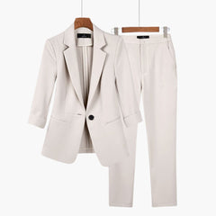 Elegantes Blazer- und Hosen-Set für Frauen - Perfekter Anzug in Beige