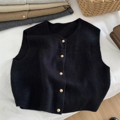 Annabeth – Gestrickte ärmellose Weste in Schwarz