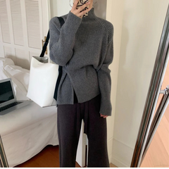 Aella - Gerippter Rollkragenpullover in Grau