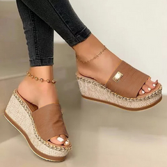 Priscila® | Fit High-Heeled Fashion Chic Sandalen in Khaki
