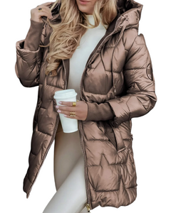 Nolwen | Eleganter Wintermantel mit Kapuze und Wattierung in Dunkelbraun