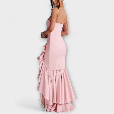Zuri - Asymmetrisches Off-Shoulder Maxi-Kleid in Slim Fit