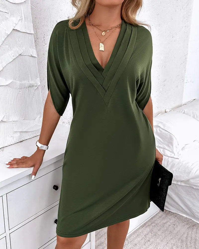 Xavia - Elegantes Kleid mit gerafftem V-Ausschnitt