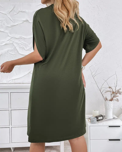 Xavia - Elegantes Kleid mit gerafftem V-Ausschnitt