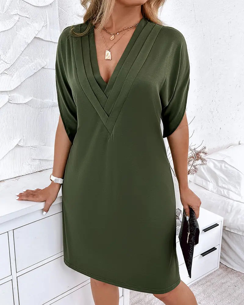 Amaris - Gerafftes - Kleid mit V-Ausschnitt