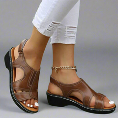 Rosenda | Bequeme Orthopädische Sandalen in Braun