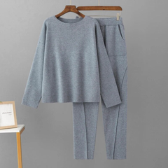 Arisha - Pullover- und Hosen-Set in Blau