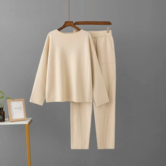 Arisha - Pullover- und Hosen-Set in Beige