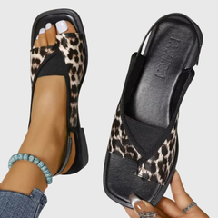 Selina | Damen Kontrast Riemen Flache Sandalen in Leopardenmuster