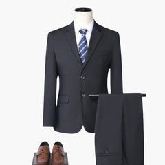 Eleganter Slim Fit Anzug - Herrenoutfit für festliche Events in Schwarz