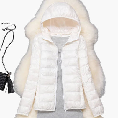 Ultraleichte Daunenjacke mit Kapuze für Damen
