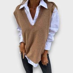 Lamielle – Strick-Weste mit V-Ausschnitt in Camel in Hellbraun