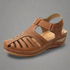 Ursanika | Bequeme Sandalen für den ganzen Tag in Braun