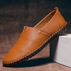 Handgenähte Loafers aus Leder in Braun