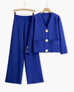 Ada™ | Luxuriöses Strickset in Blau (2) Verbleibend