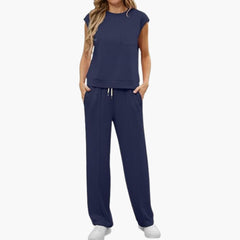 Zweiteiliges Sommer Set für Damen mit Kappärmeln und Taschen in Marineblau