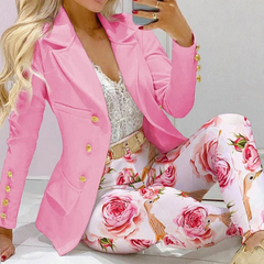 Buntes Set aus Blazer und Hose für Frauen in Rosa