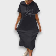 Yareni – Hoodie-Kleid mit urbanem Flair in Schwarz