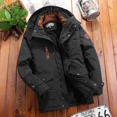Warme Winterjacke mit Kapuze für Männer in Schwarz