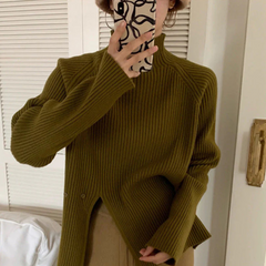 Aella - Gerippter Rollkragenpullover in Olive Grün