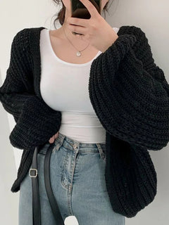 Locker gestrickter Strickpullover Mantel in Schwarz
