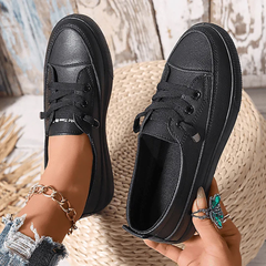 Christa | Damen Minimalistische Schnür Sneakers in Schwarz