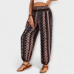 Scarletta – Weite Hose mit Ethno-Muster in Sperra