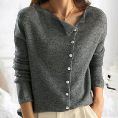 Clara - Lässiger Cardigan mit Knöpfen in Grau