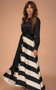 Zivara - gestreiftes Maxikleid mit weicher Haptik in Schwarz