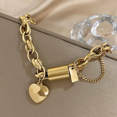 Julia - Goldenes Herzarmband