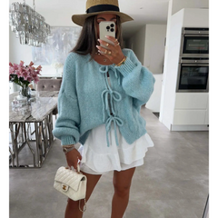 Bernice - Oversized Strickjacke - Schleifenverschluss in Blau