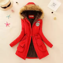 Therelle™ - Herbst-/Winterjacke mit Kapuze Stickerei und Tailliertem Schnitt in Rot