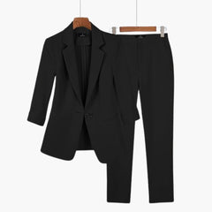 Elegantes Blazer- und Hosen-Set für Frauen - Perfekter Anzug in Schwarz