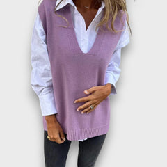 Lamielle – Strick-Weste mit V-Ausschnitt in Camel in Violett