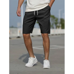 Sommerliche Herren Shorts mit hoher Taille und Atmungsaktivität in Schwarz