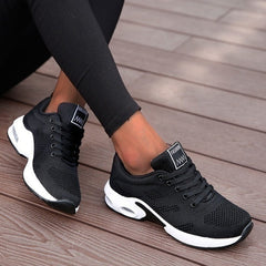 Lana - belüftete Barfußschuhe in Schwarz