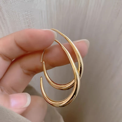 Amelie - Goldene Tropfen-Hoops