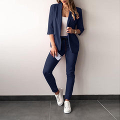 Kristal - Eleganter Blazer- und Hosenanzug für Damen in Marineblau