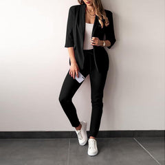 Kristal - Eleganter Blazer- und Hosenanzug für Damen in Schwarz