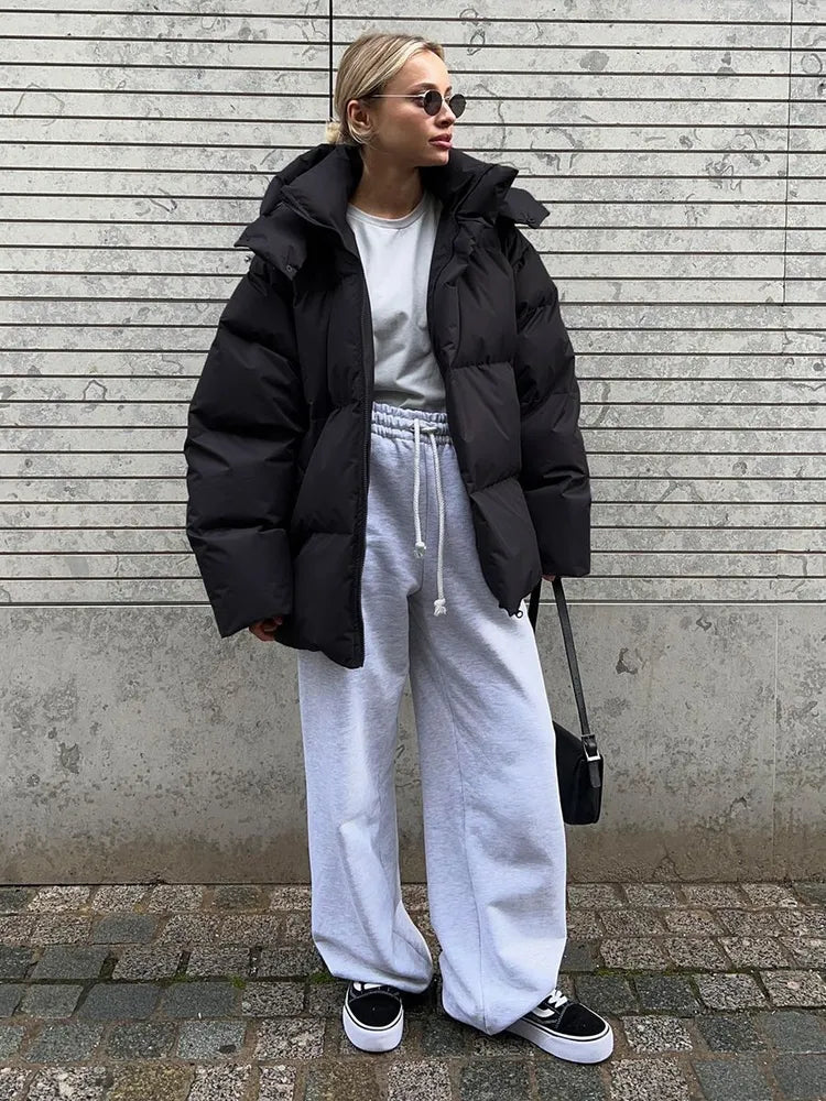 Puffer-Winterjacke mit Kapuze für Frauen