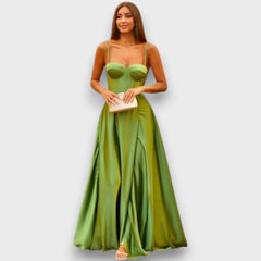 Victoria – Schulterfreies Abendkleid mit Rückenschnürung in Gelbgrün