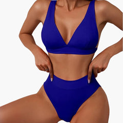 Geripptes Damen-Bikini-Set mit breiten Trägern für den Sommer in Blau