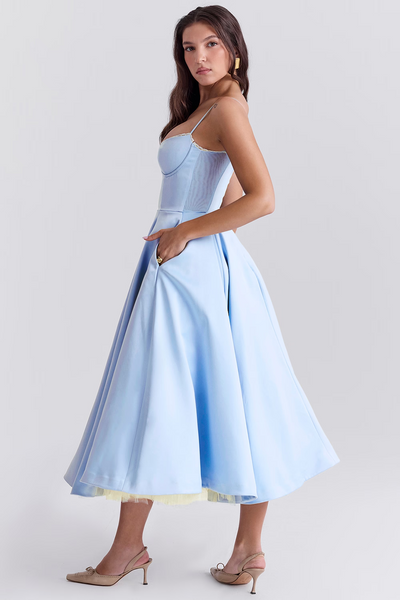 Verena® | Tailliertes Kleid mit Spaghetti-Trägern
