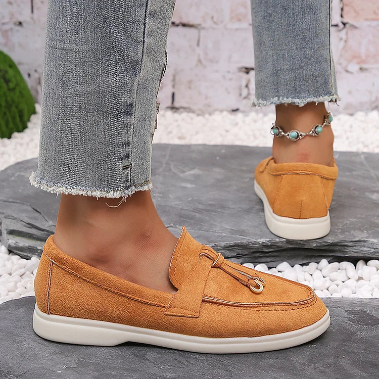 Rilena - Elegante Loafers mit dekorativen Nahtdetails in Knotenform