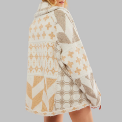 Laura | Zeitloser Damencardigan in soften Materialien in Beige