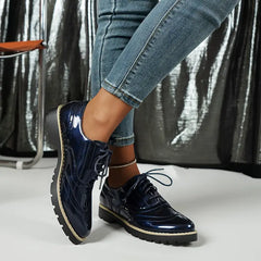 Ninette – Glänzende Lederschuhe in Blau