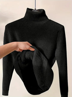 Amora - Gefütterter Pullover mit Rollkragen in Schwarz