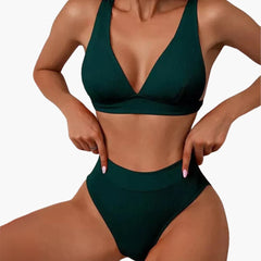 Geripptes Damen-Bikini-Set mit breiten Trägern für den Sommer in Dunkelgrün