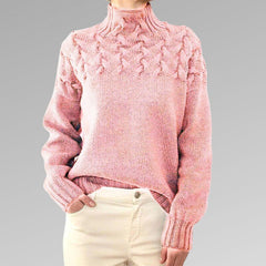 Rollkragenpullover mit Twist-Details – Elegante Wärme mit moderner Raffinesse in Rosa
