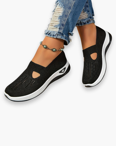 Damen Bequeme Slip-On-Schuhe | Modernes Design in Schwarz